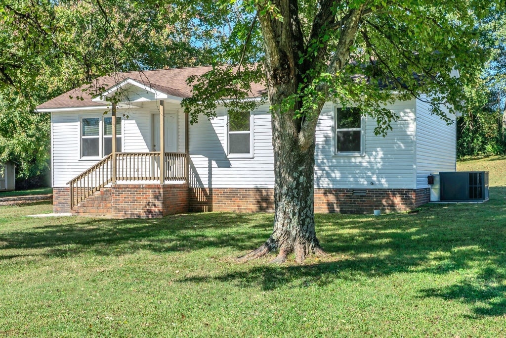 44 Flint Dr, Decherd