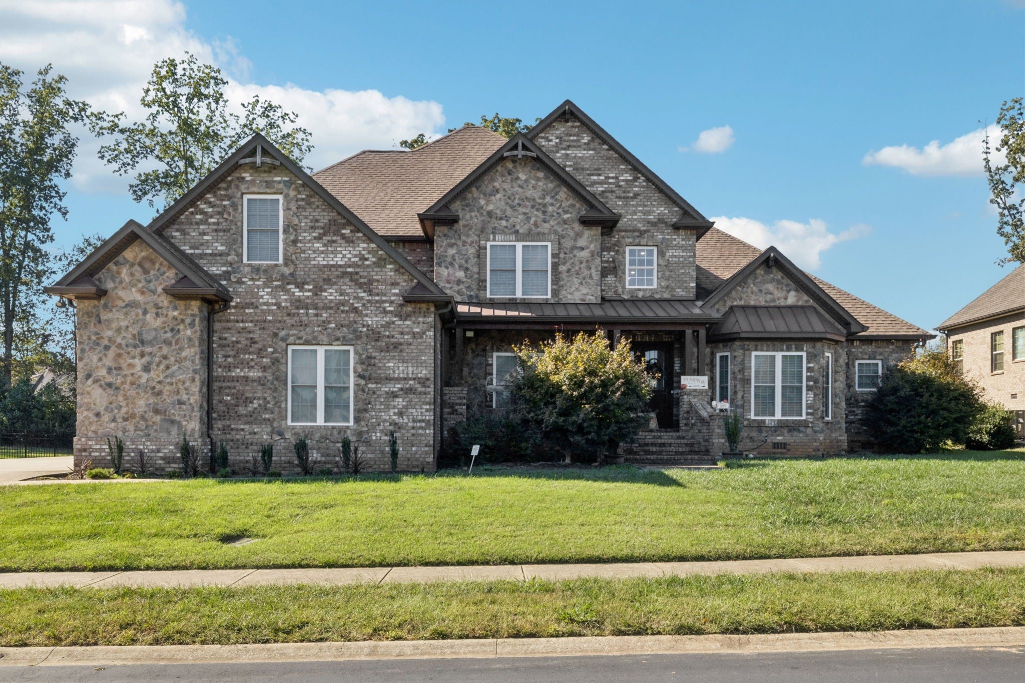 Photo of Listing #3016997