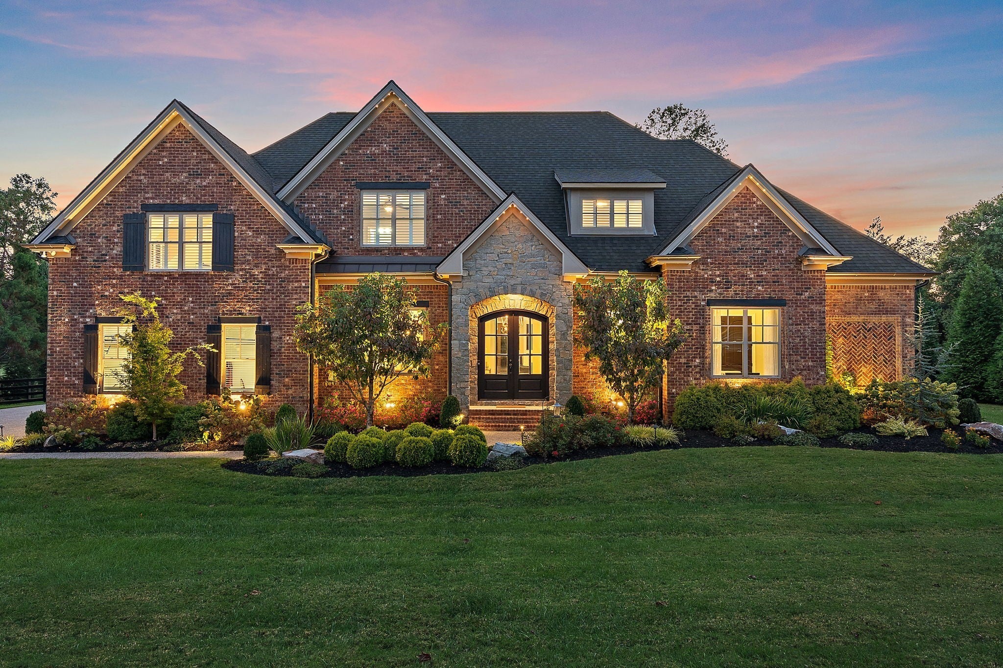 Photo of Listing #3017676