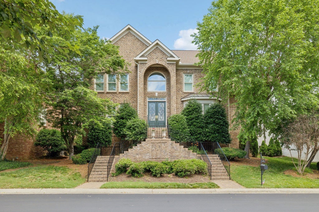 327 Whitworth Way, Nashville