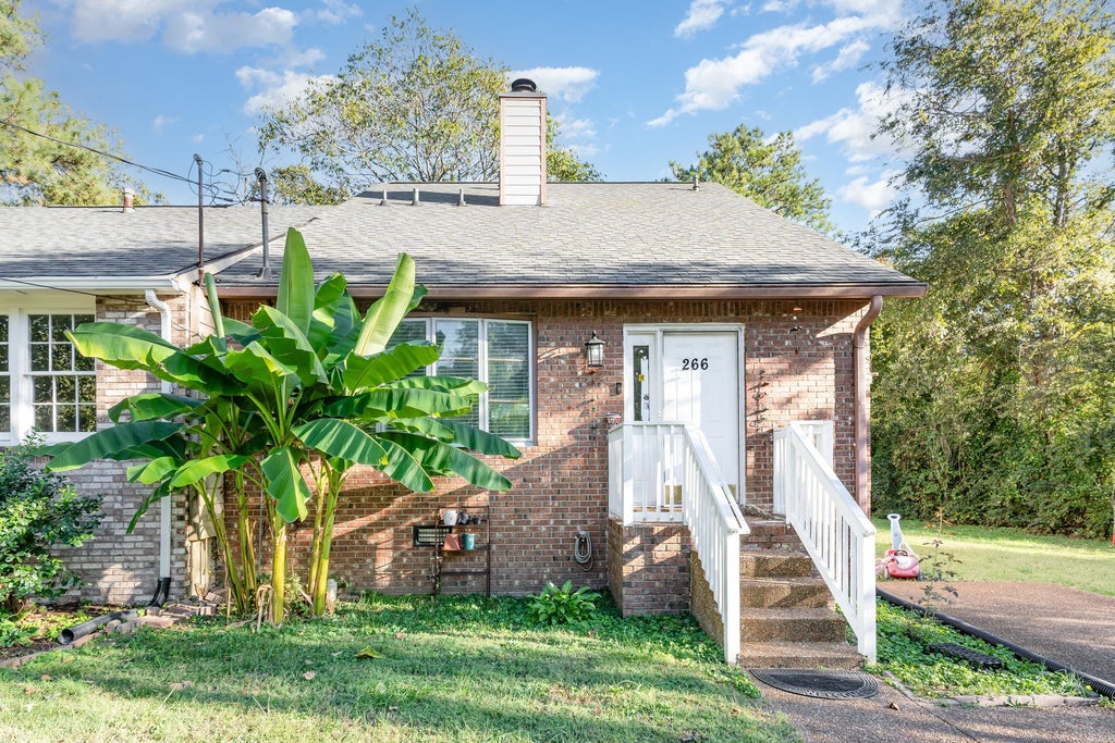 266 New Sawyer Brown Rd, Nashville