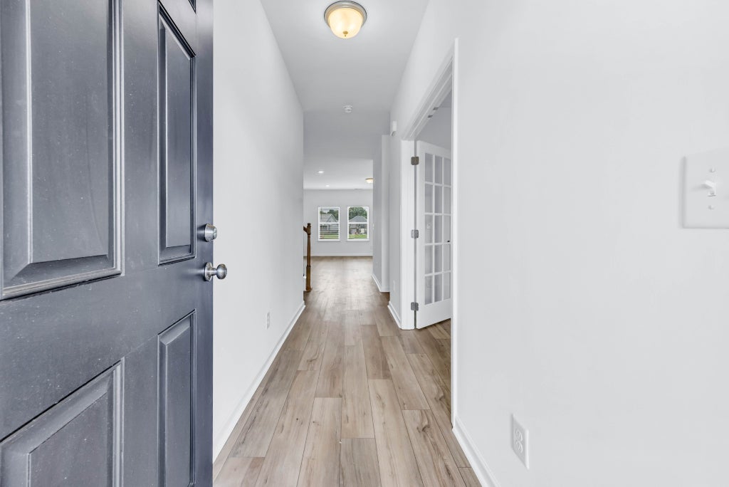 1391 English Oak Dr, Clarksville