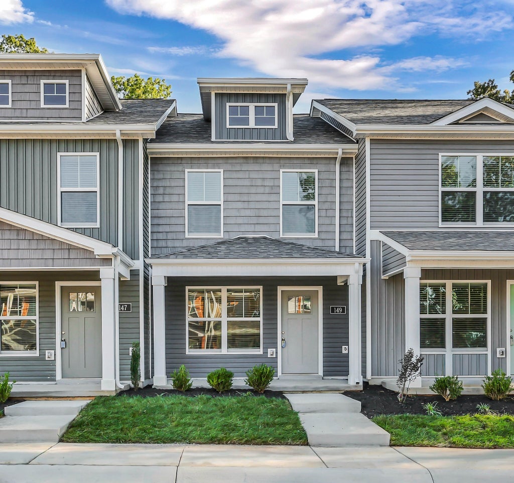 139 Quarry Point Dr D-149, Clarksville