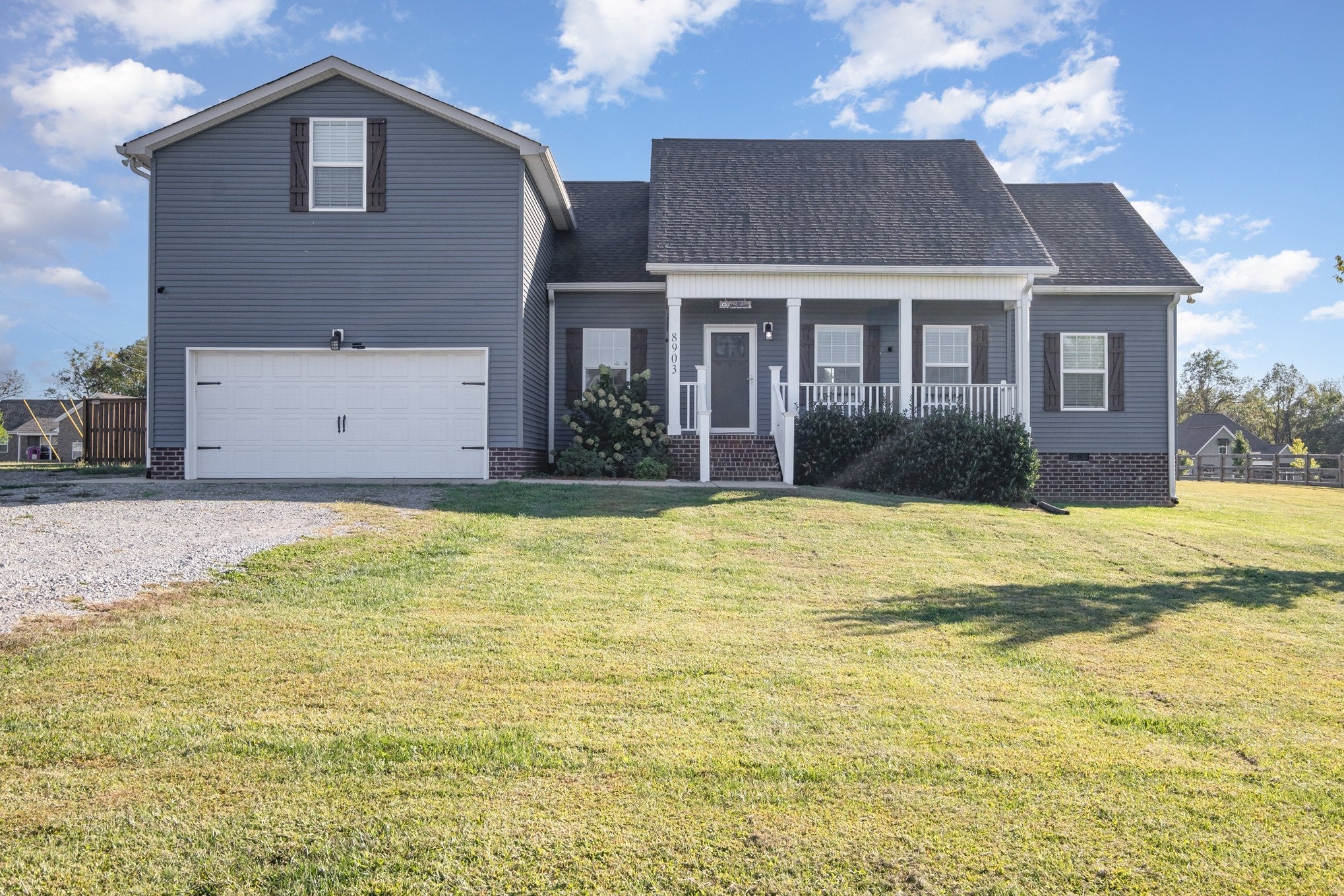 Photo of Listing #3017929