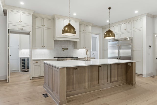 531 Midway Cir, Brentwood