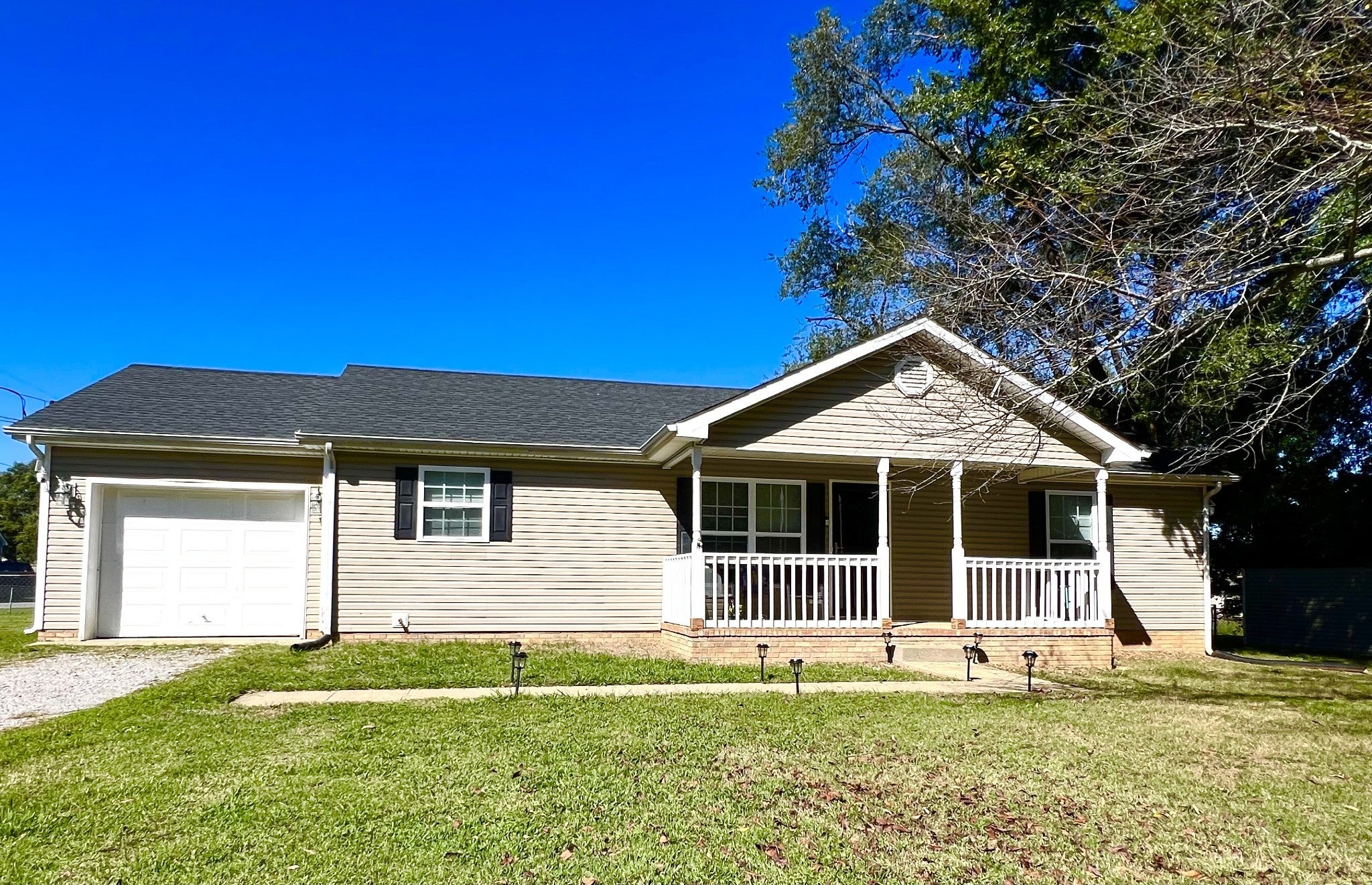 Photo of Listing #3018048