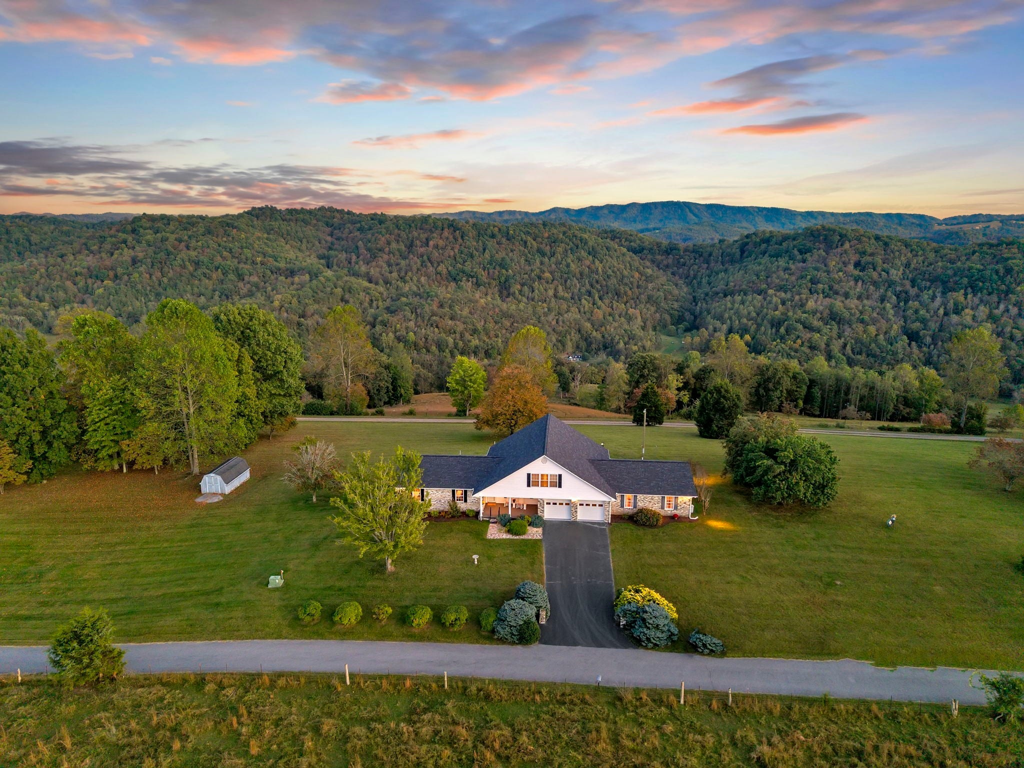 Photo of Listing #3018054