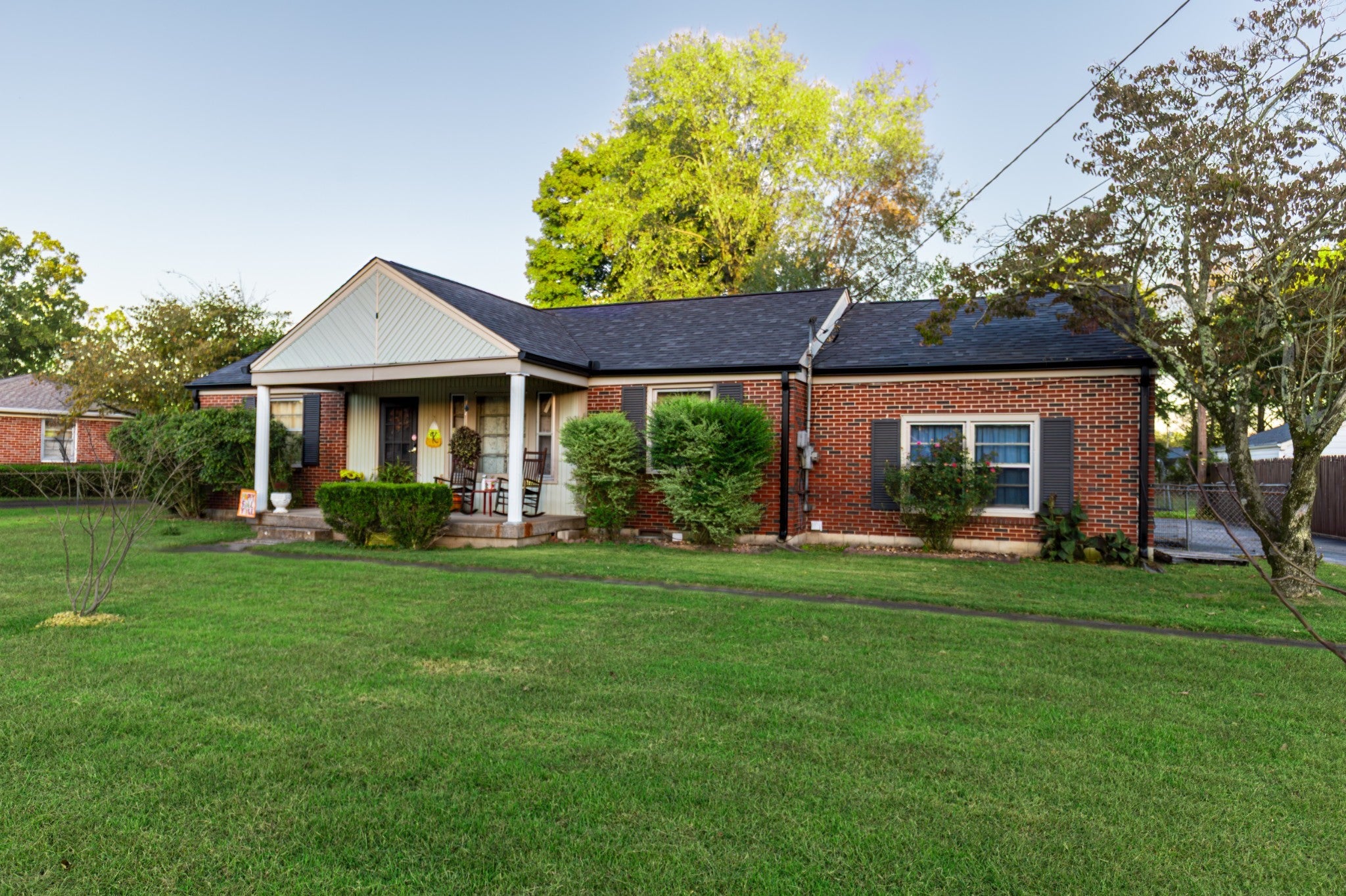 Photo of Listing #3018057