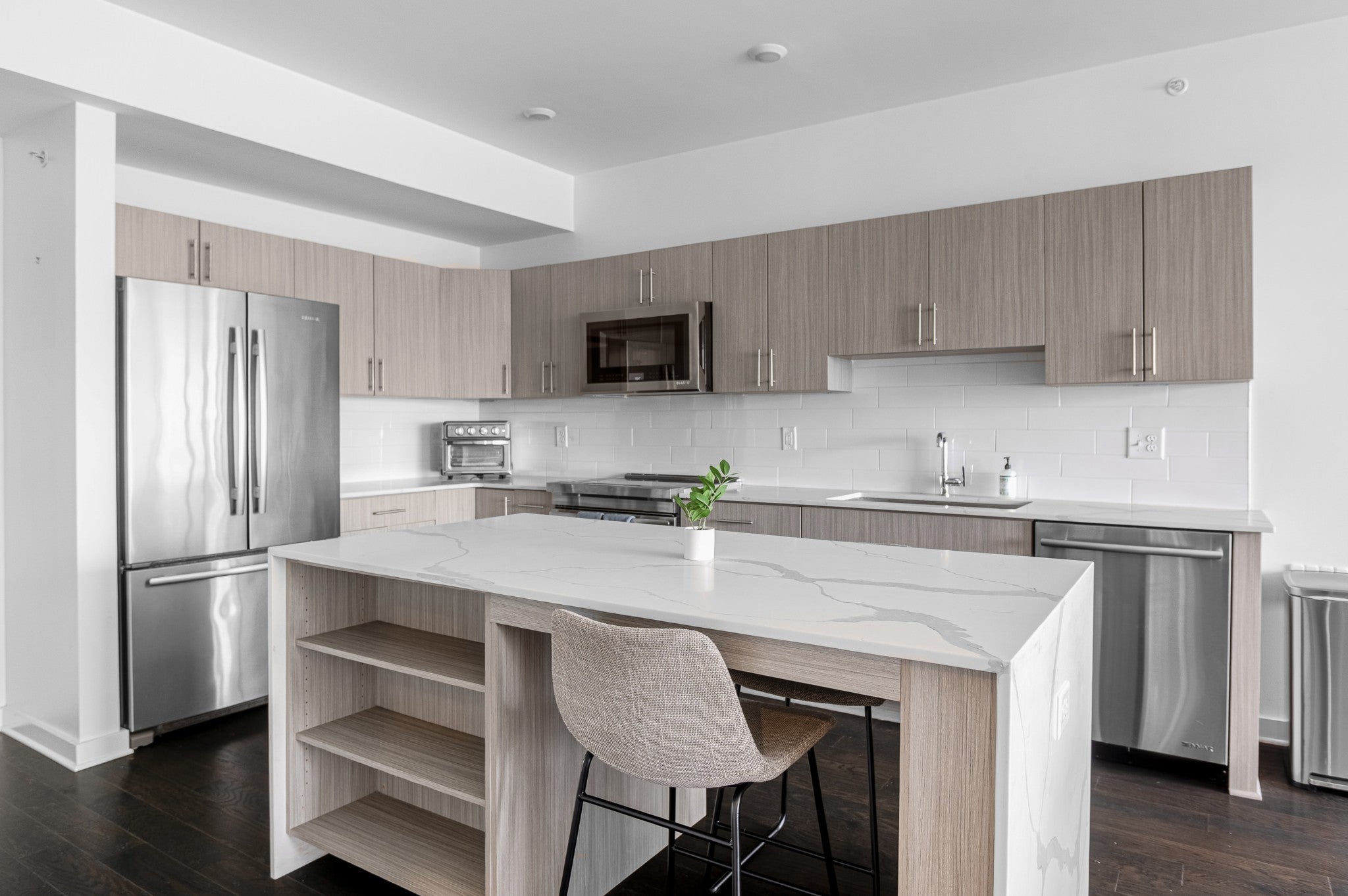 Photo of Listing #3018063