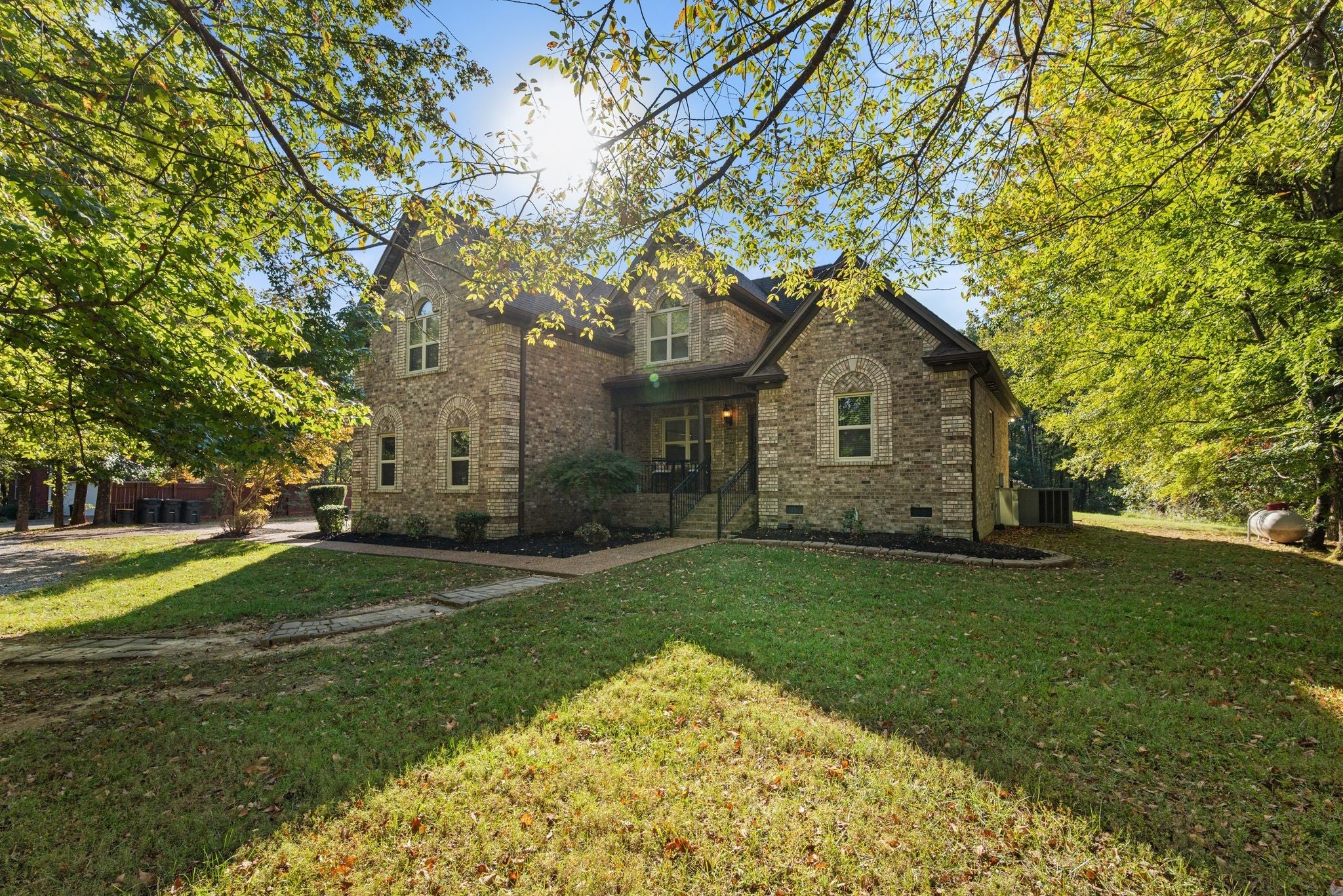 Photo of Listing #3018077