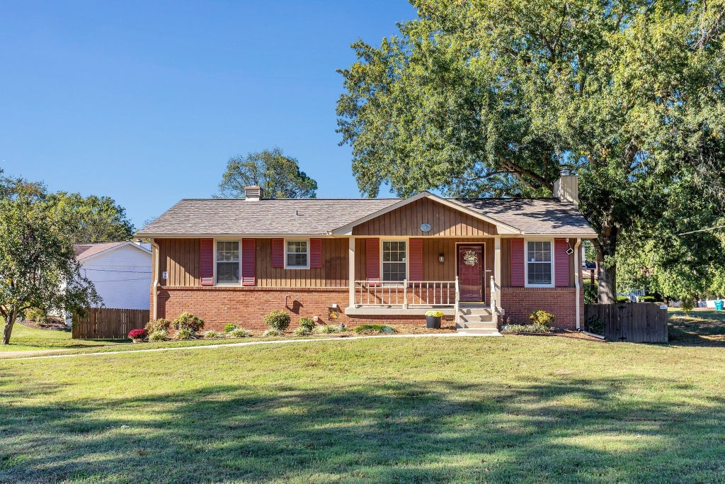 900 Cointreau Dr, Hermitage