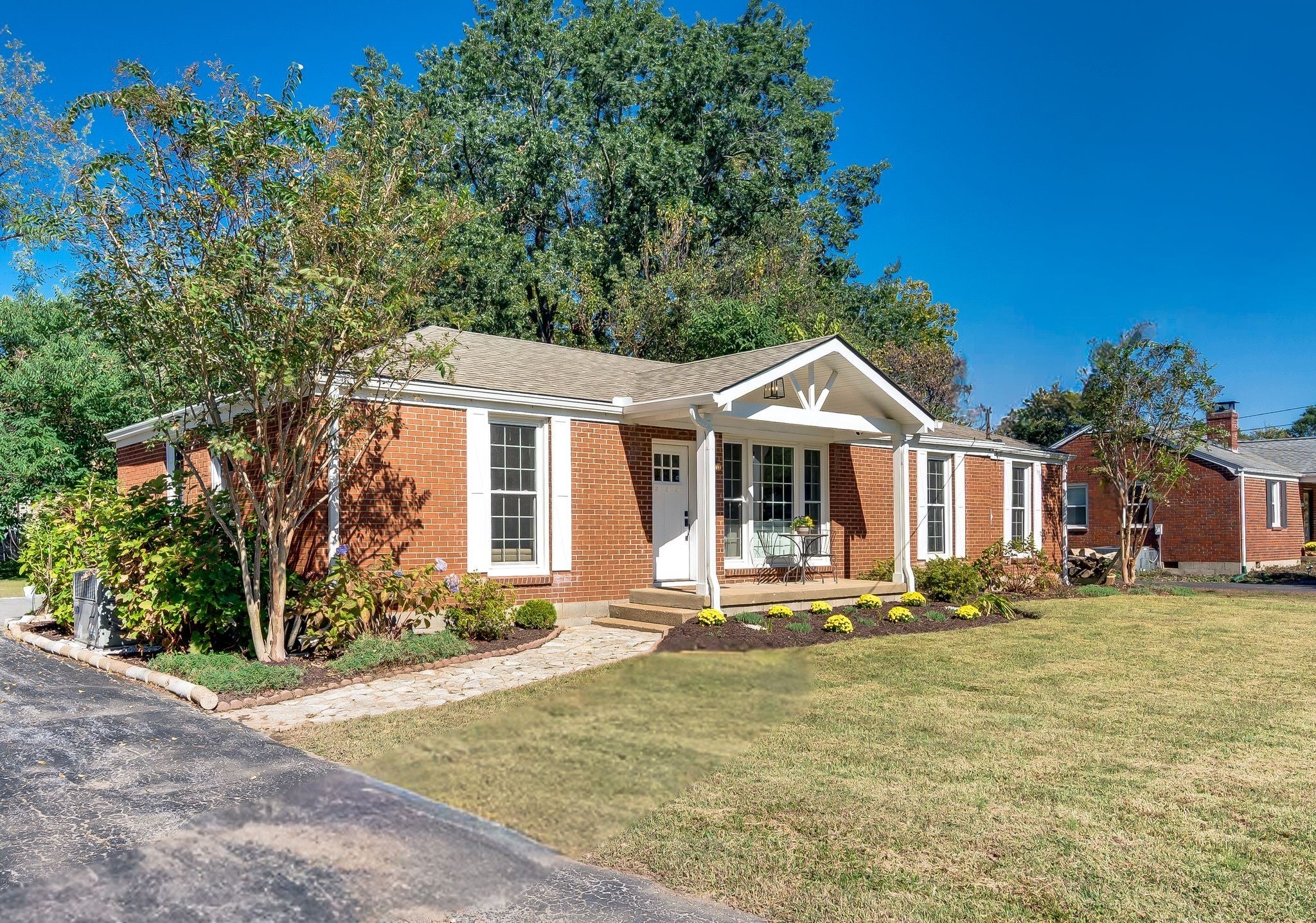 Photo of Listing #3018136