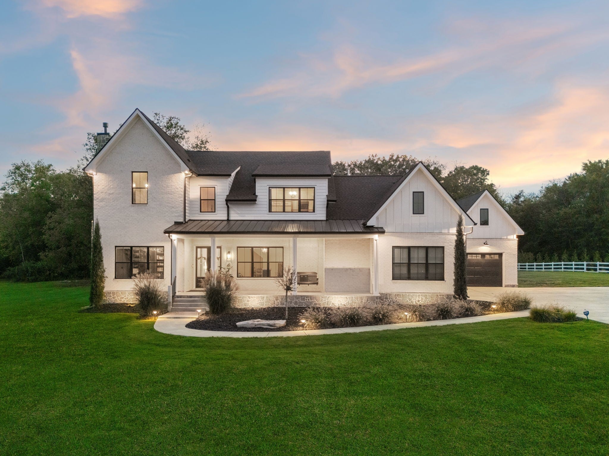 Photo of Listing #3018163