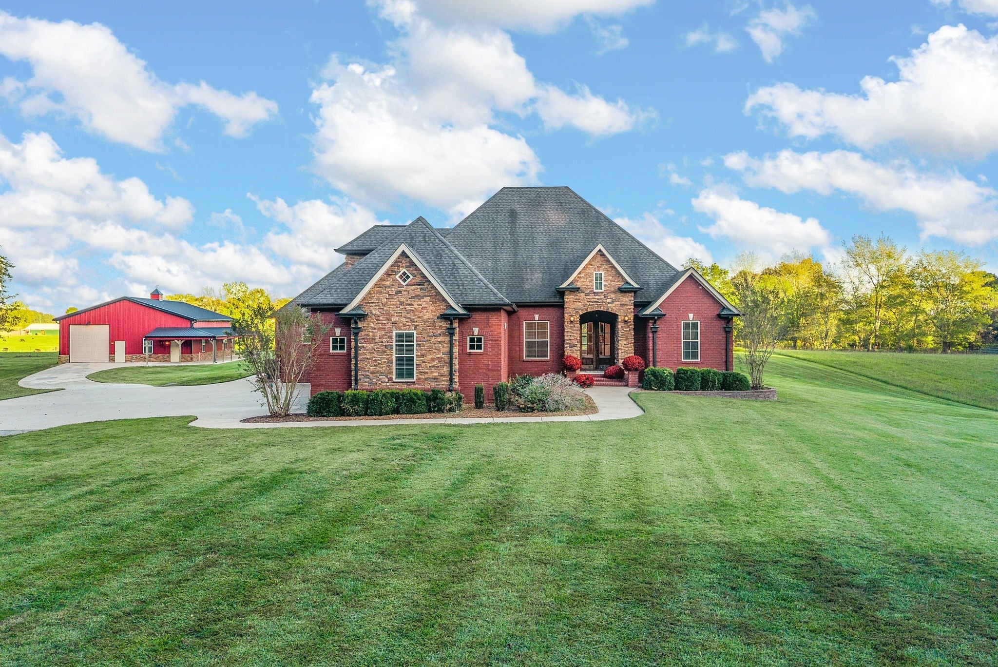 Photo of Listing #3018179