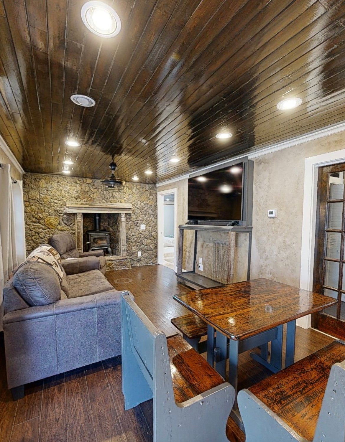 Photo of Listing #3018281