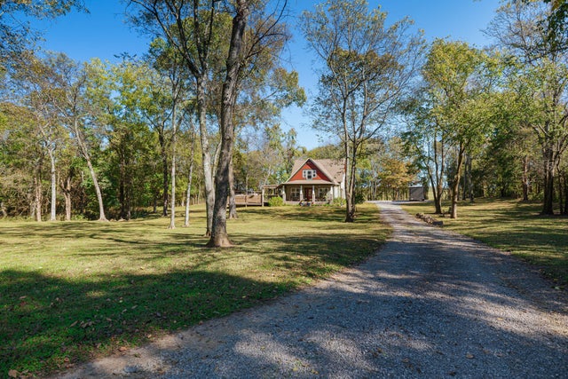 938 Elmore Rd, Eagleville