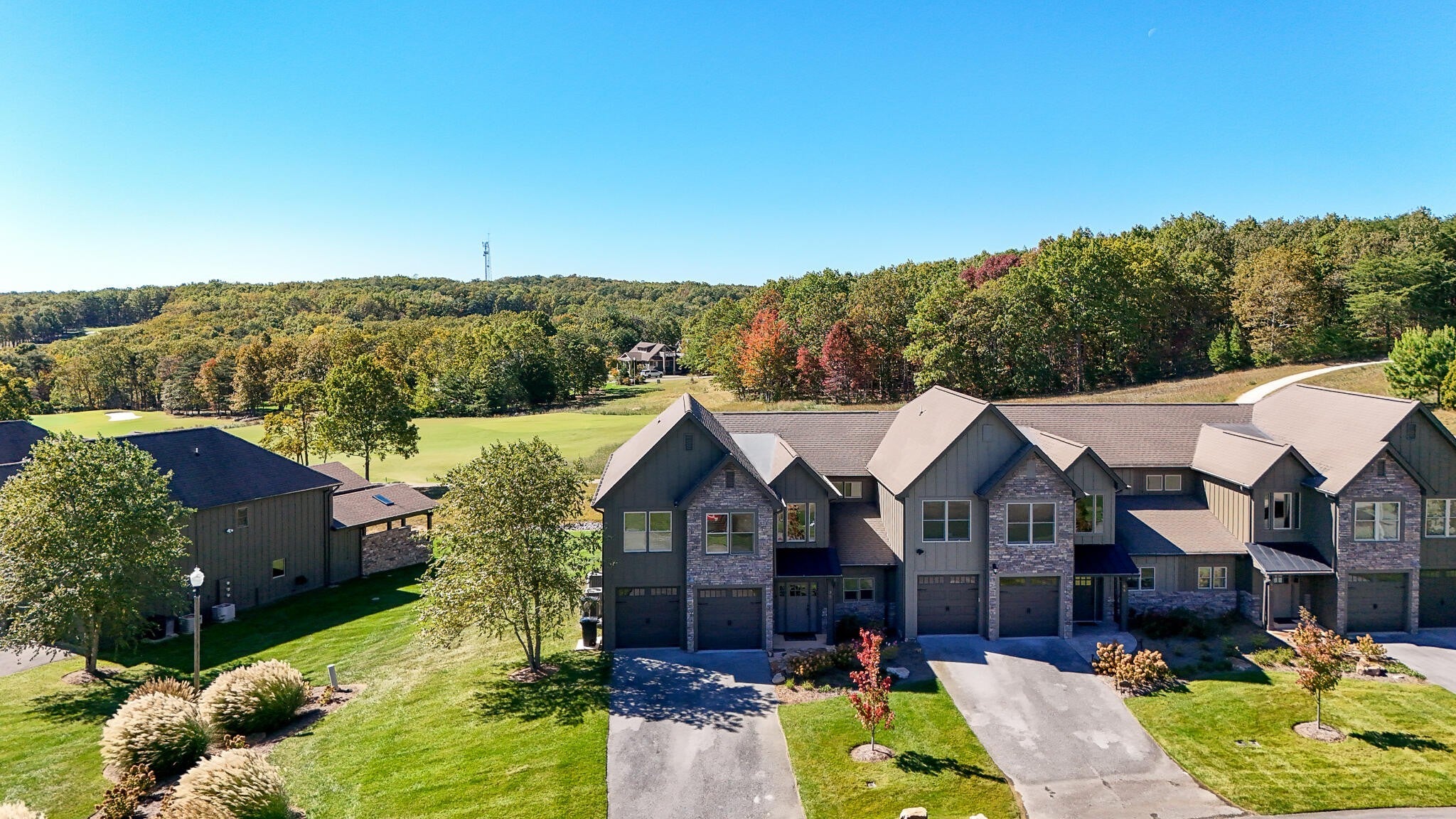 Photo of Listing #3018383