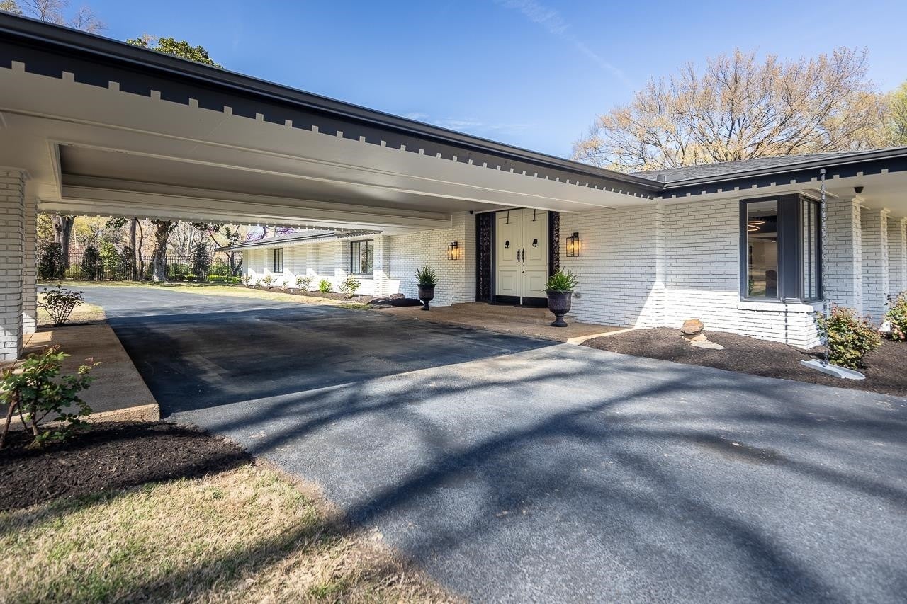 Photo of Listing #3019845