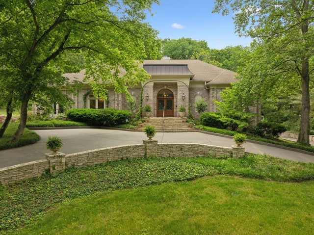 915 Calloway Dr, Brentwood