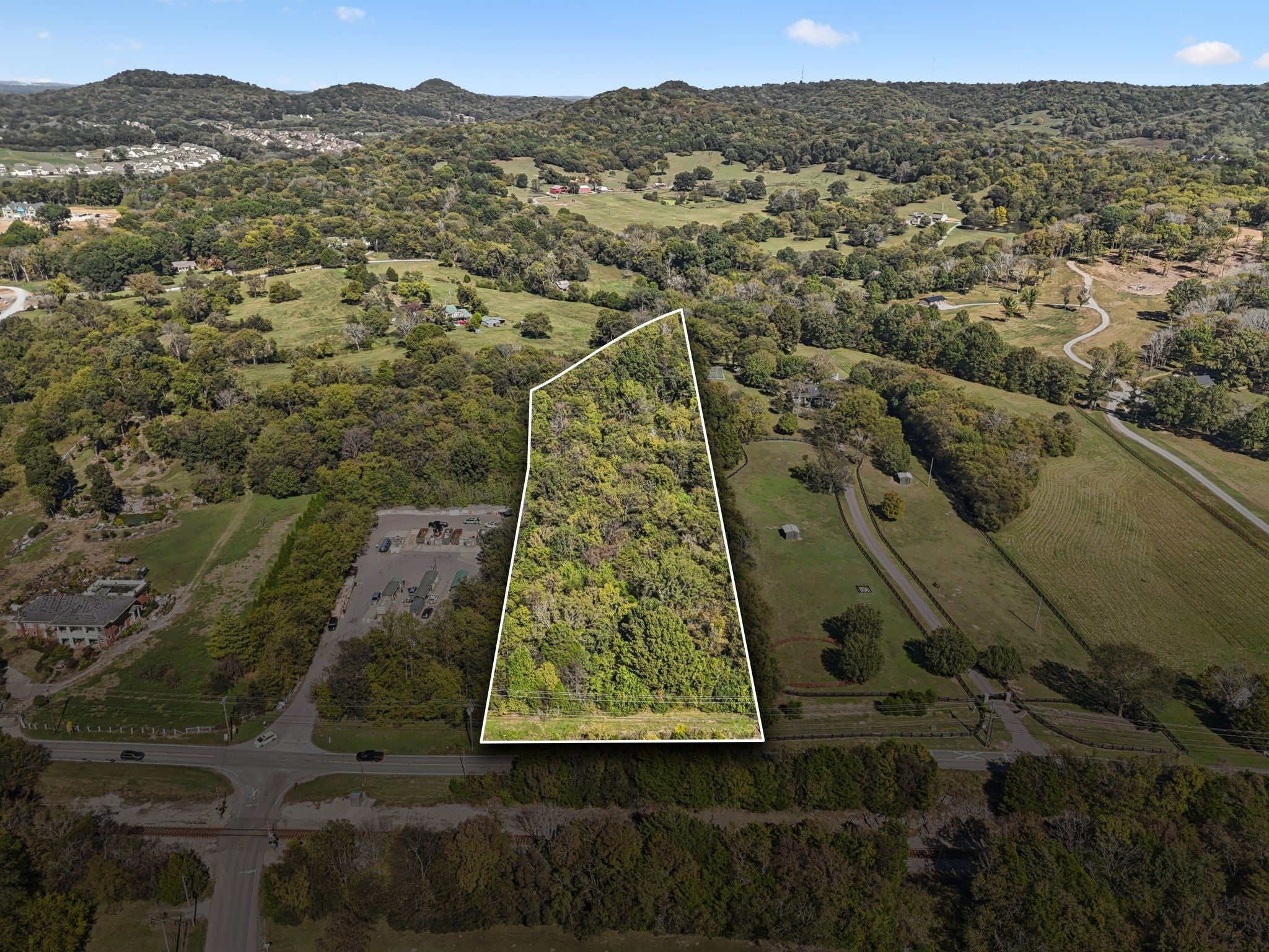 Photo for MLS 3030328 in 3012 Wilson Pike Franklin, TN - 37067