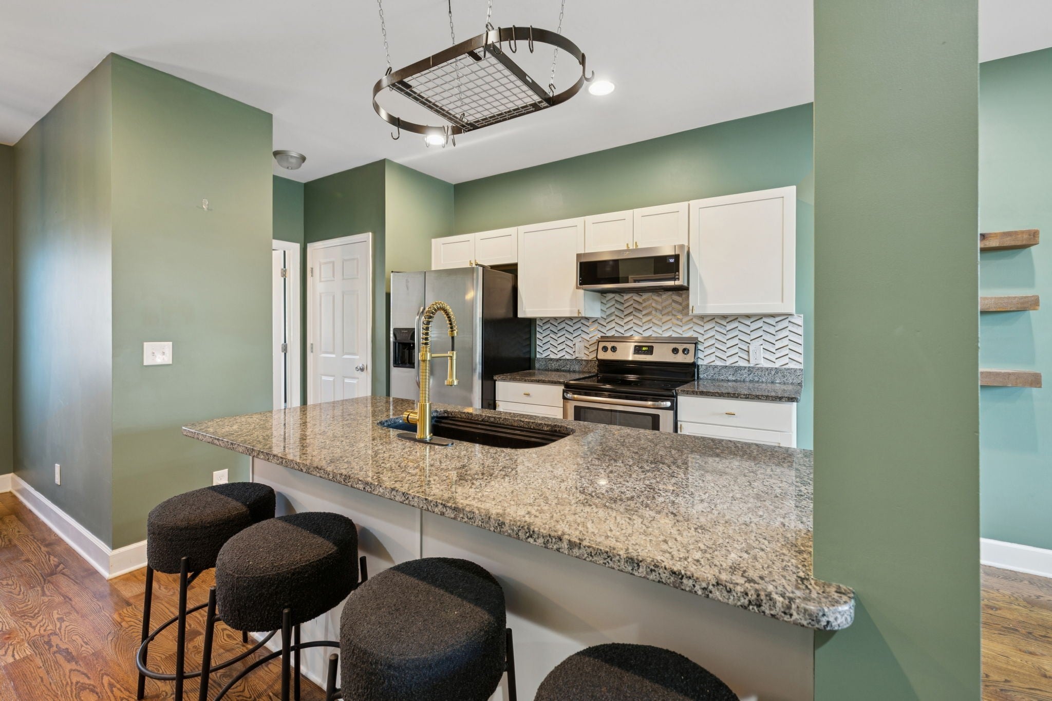 Photo of Listing #3030514