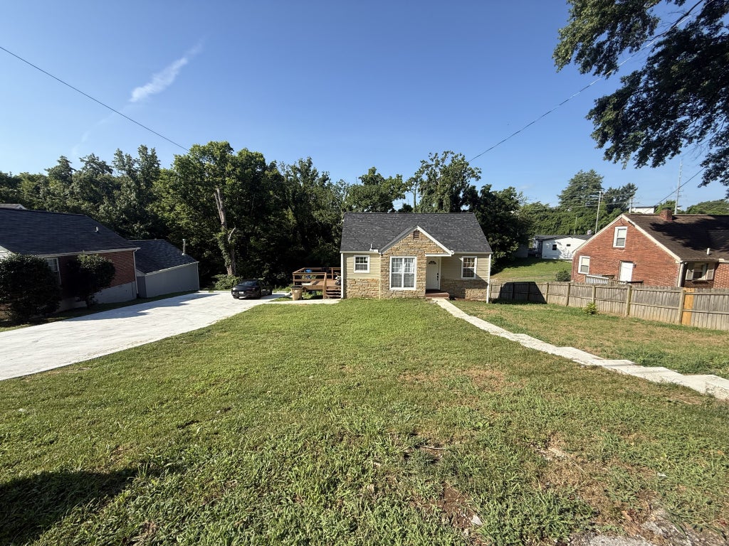 1303 Saturn Dr, Nashville