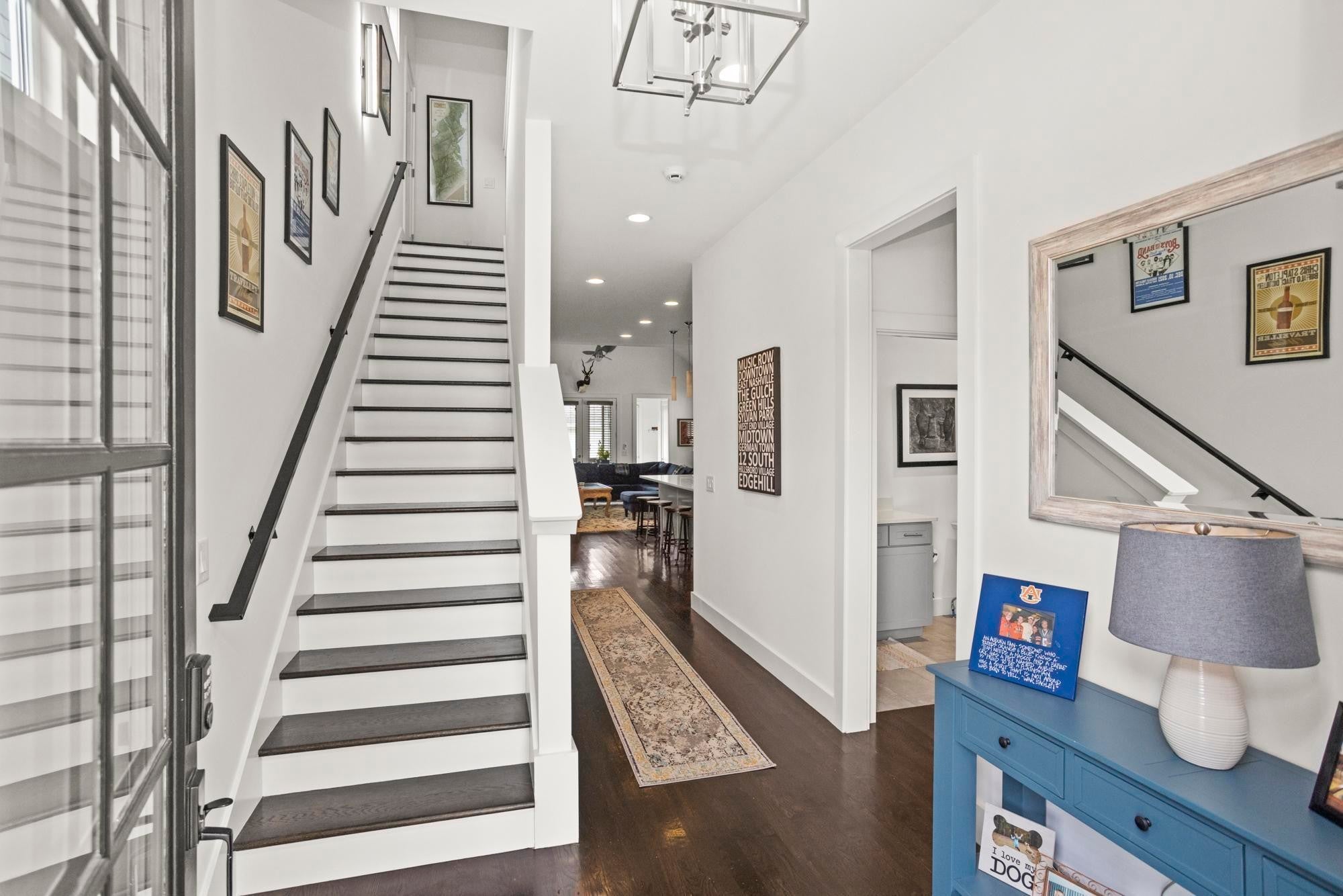 Photo of Listing #3031124