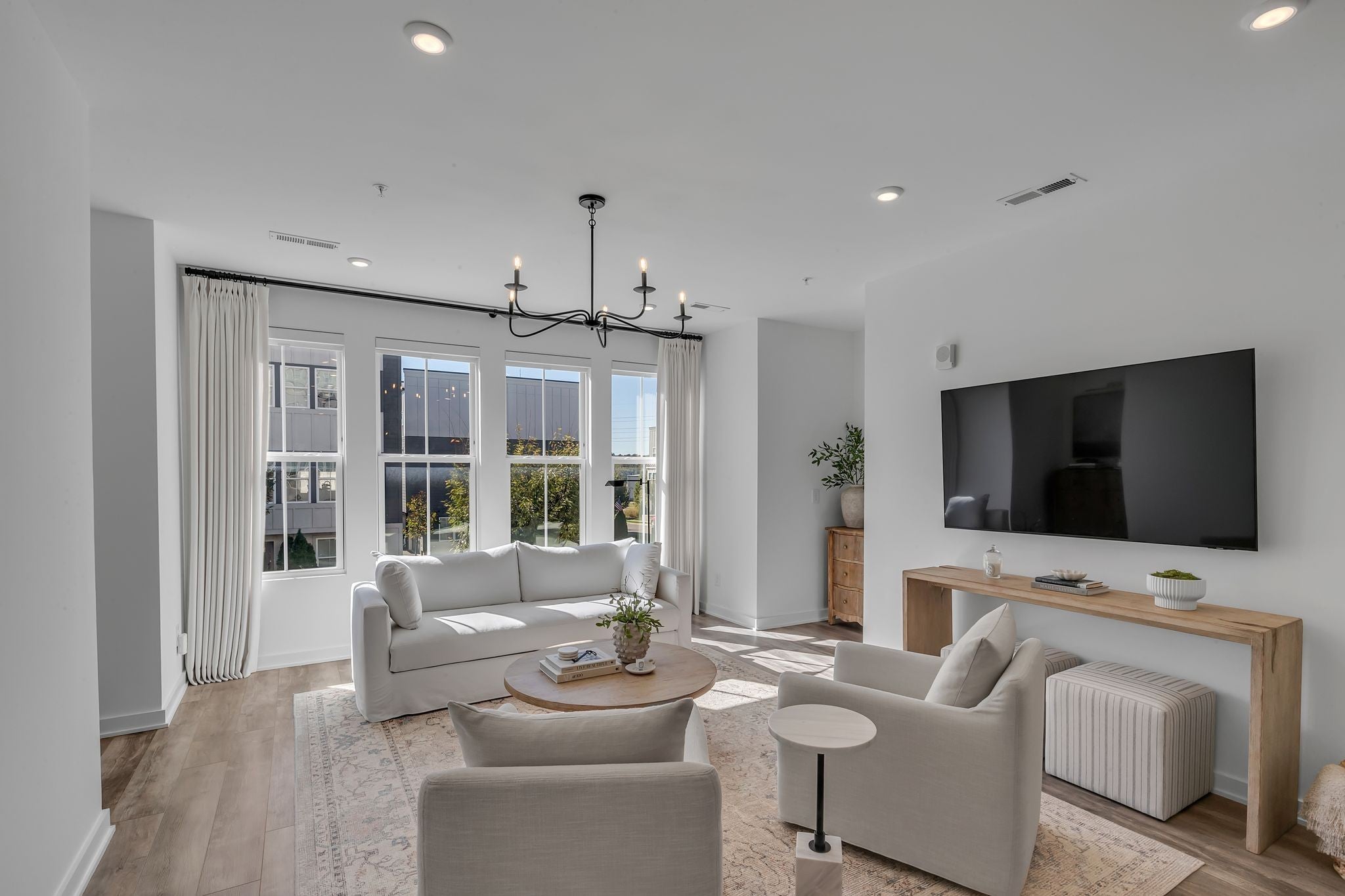 Photo of Listing #3031259