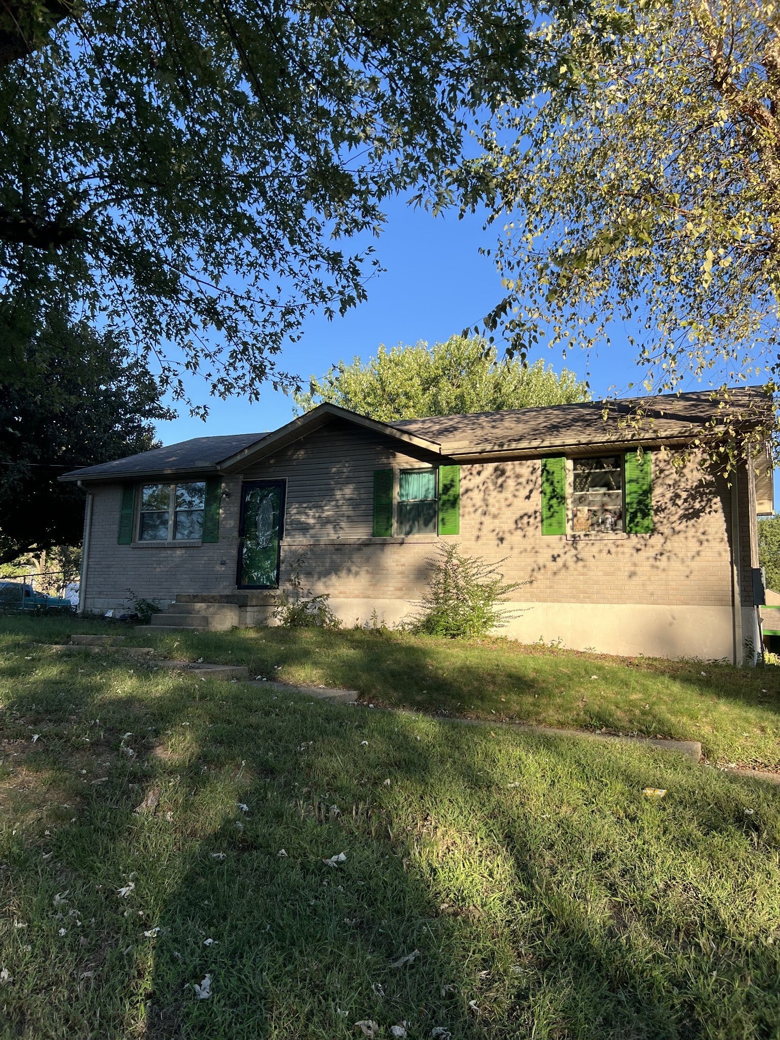 Photo of Listing #3031263
