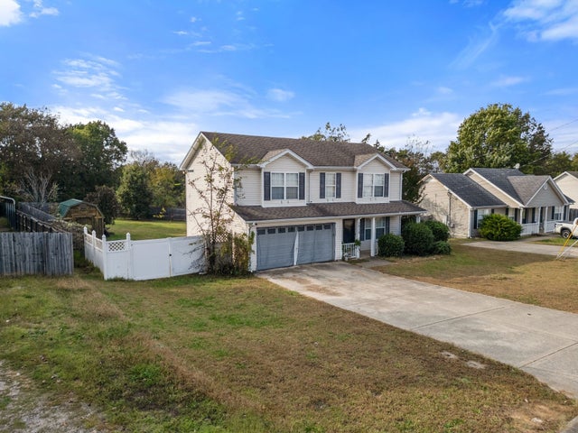 2010 Penmar Dr, La Vergne