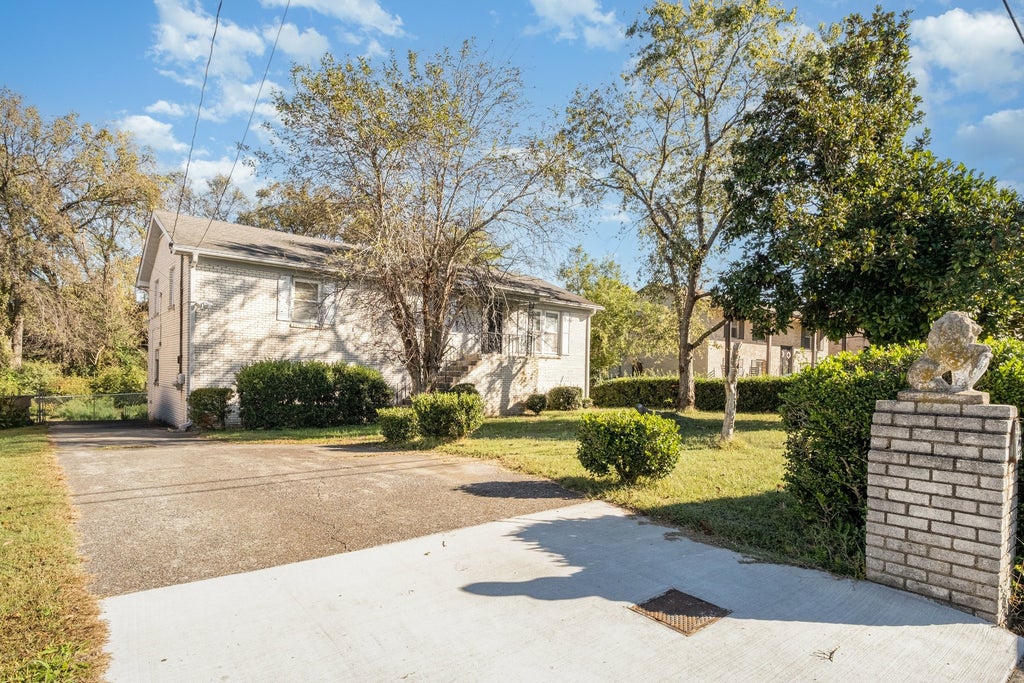 725 Roman Dr, Nashville