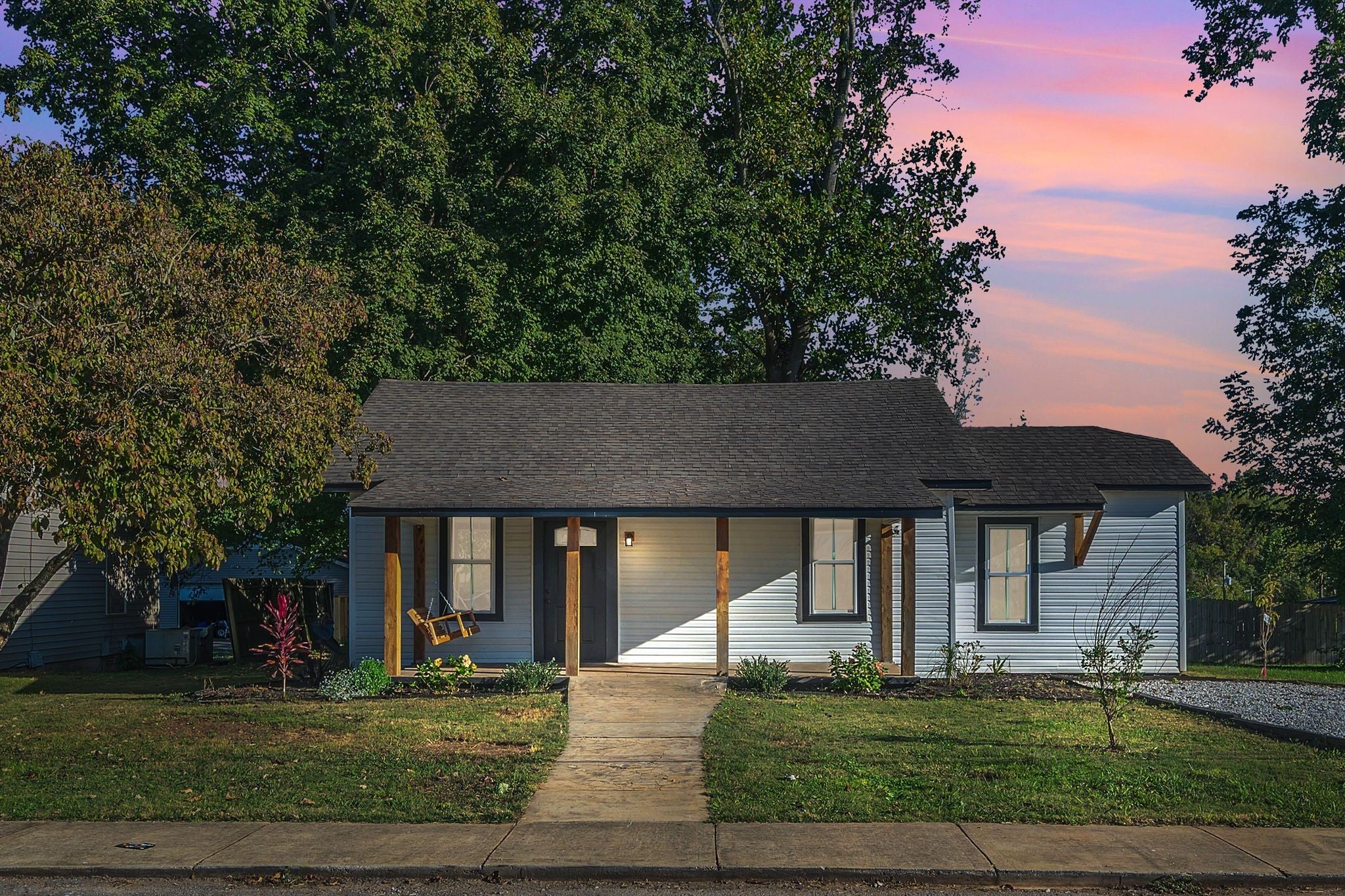 Photo of Listing #3031492