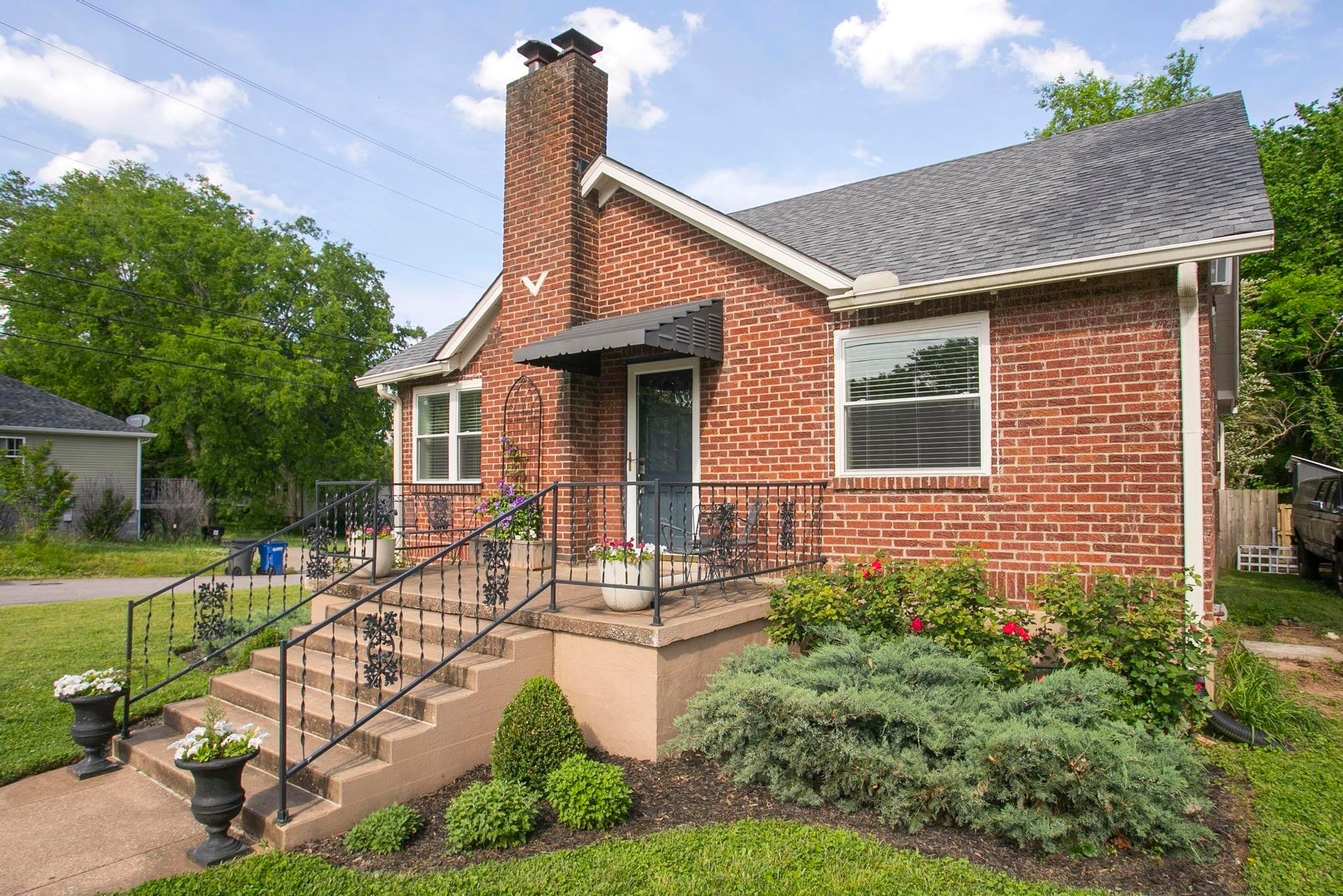 Photo of Listing #3031597