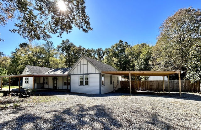 10209 New Hope Rd, Bon Aqua