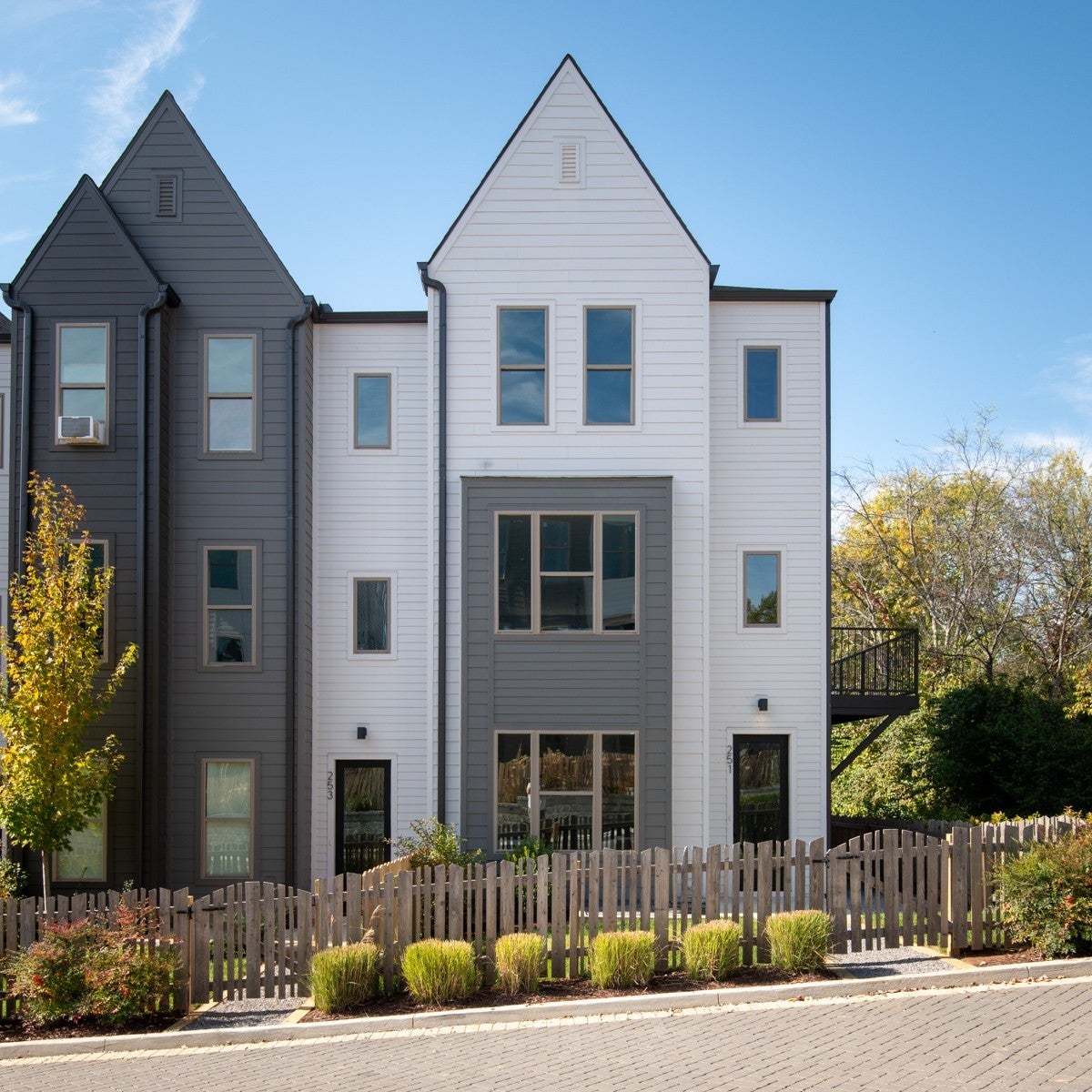 Photo of Listing #3031644