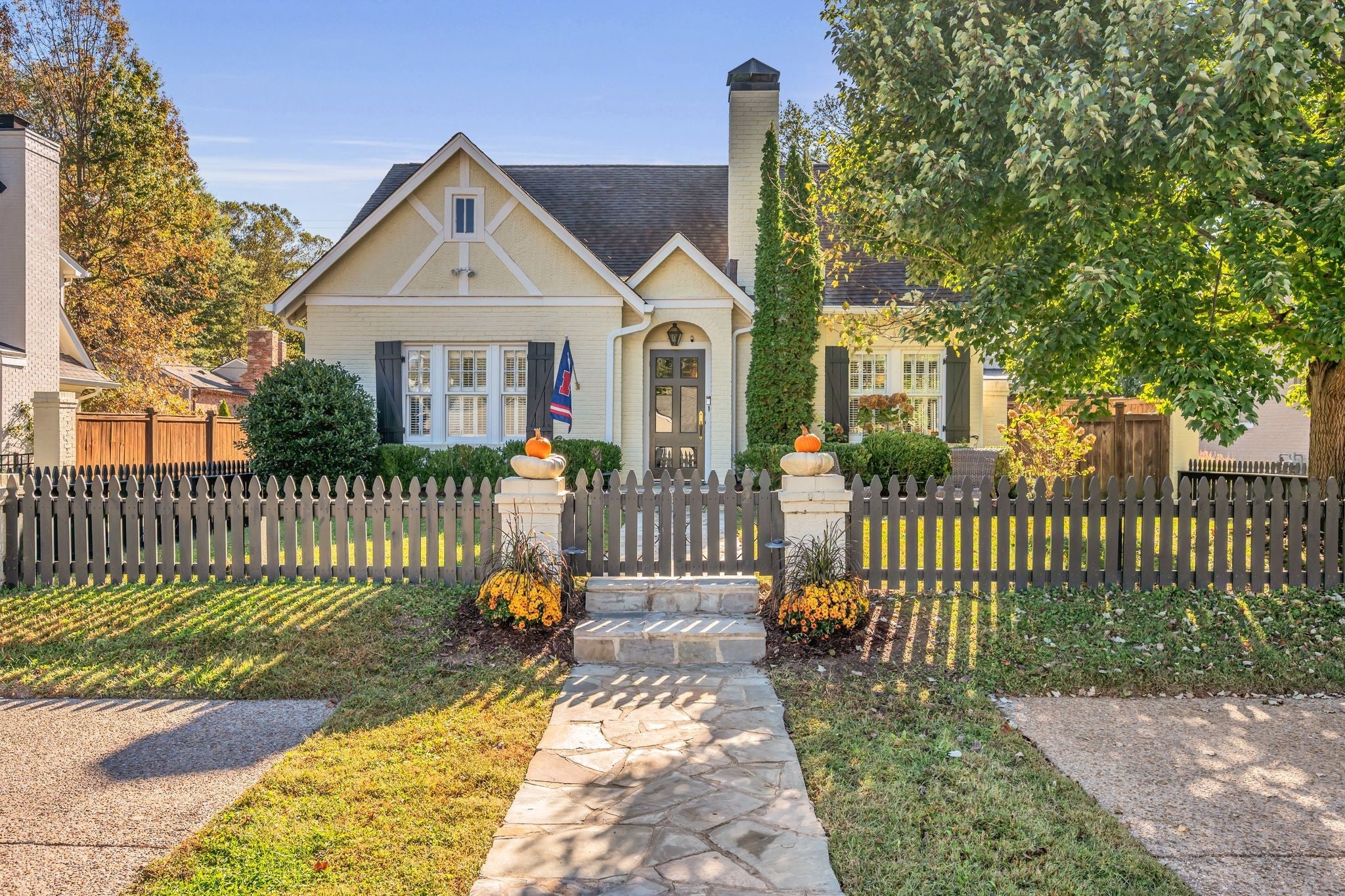 Photo of Listing #3032000