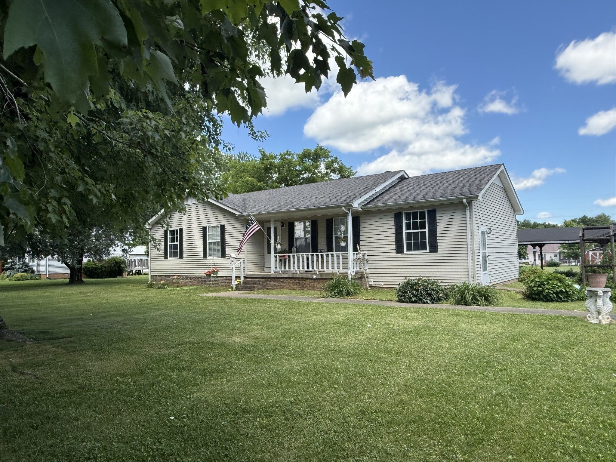 Photo of Listing #3032022