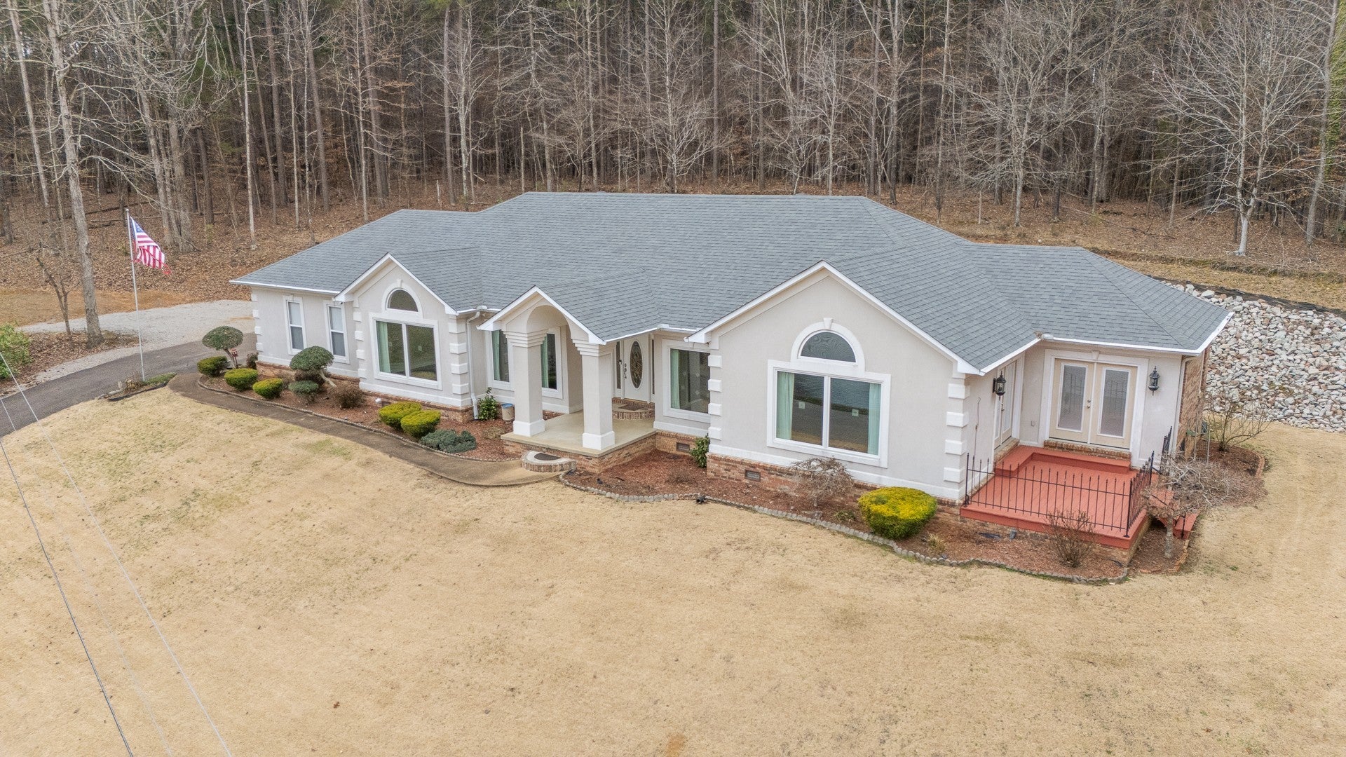 Photo of Listing #3032126