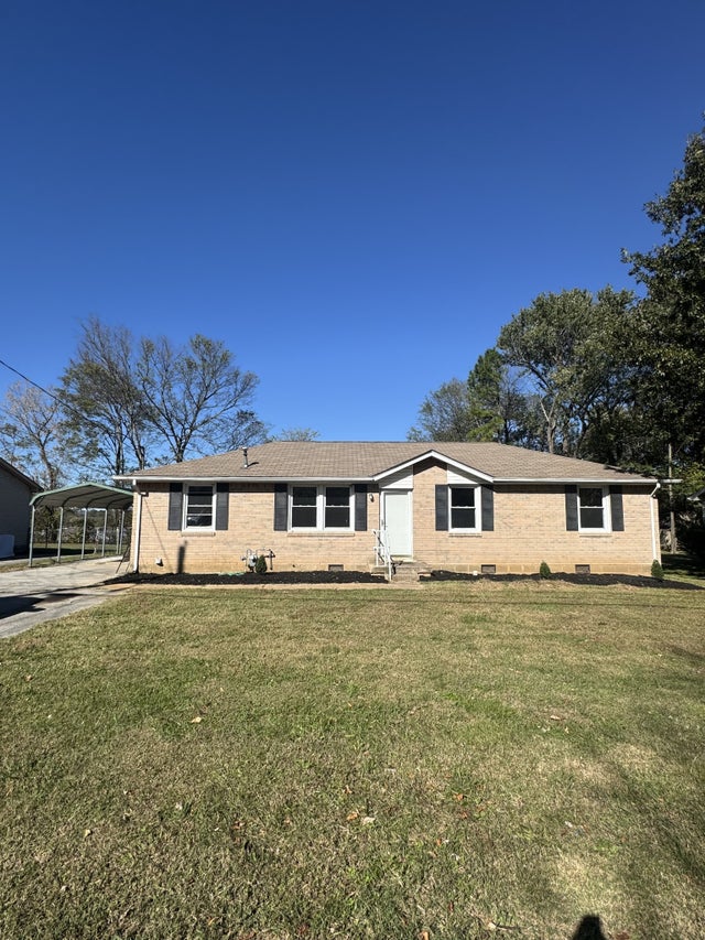 613 Skyline Dr, Columbia