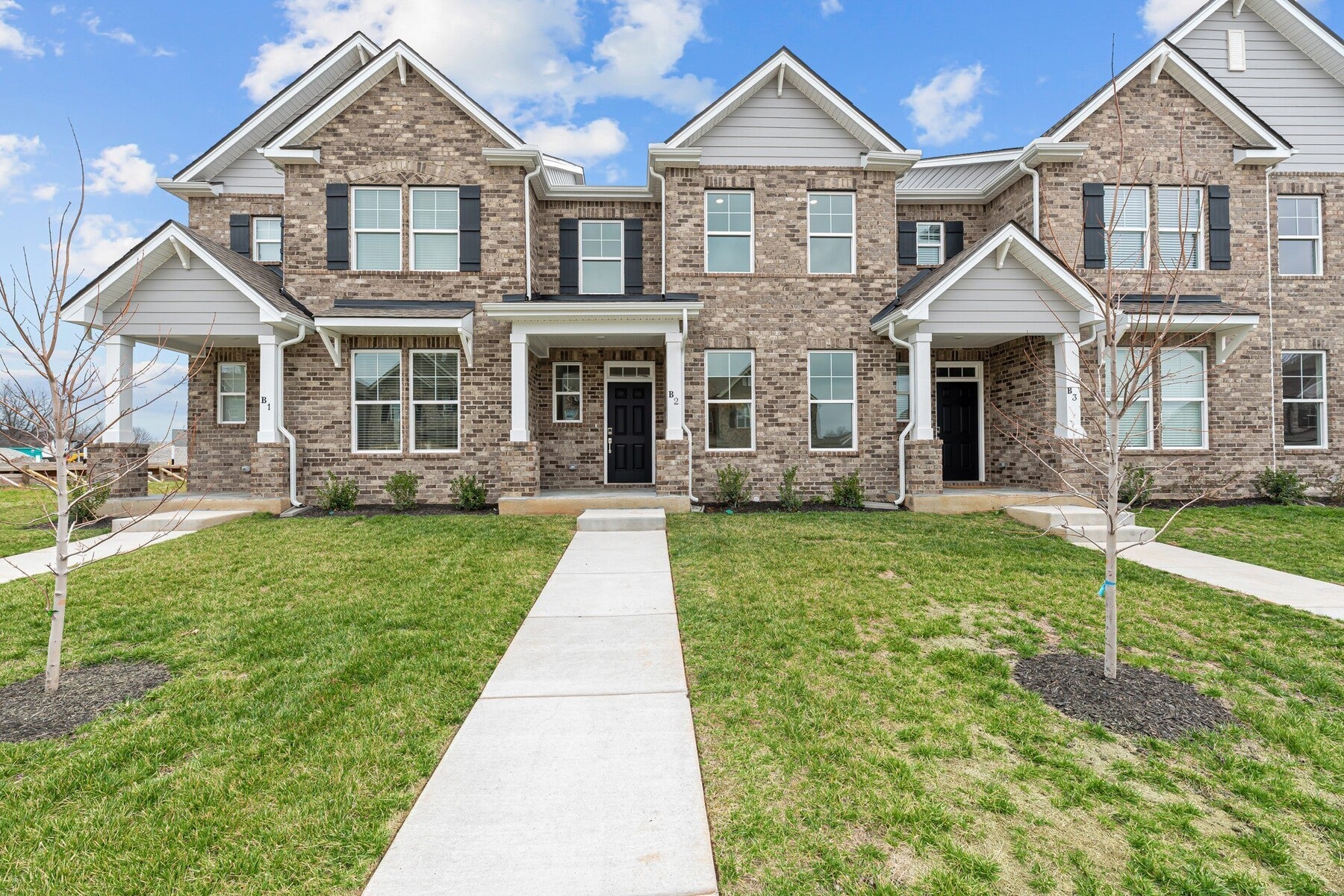 Photo of Listing #3032328