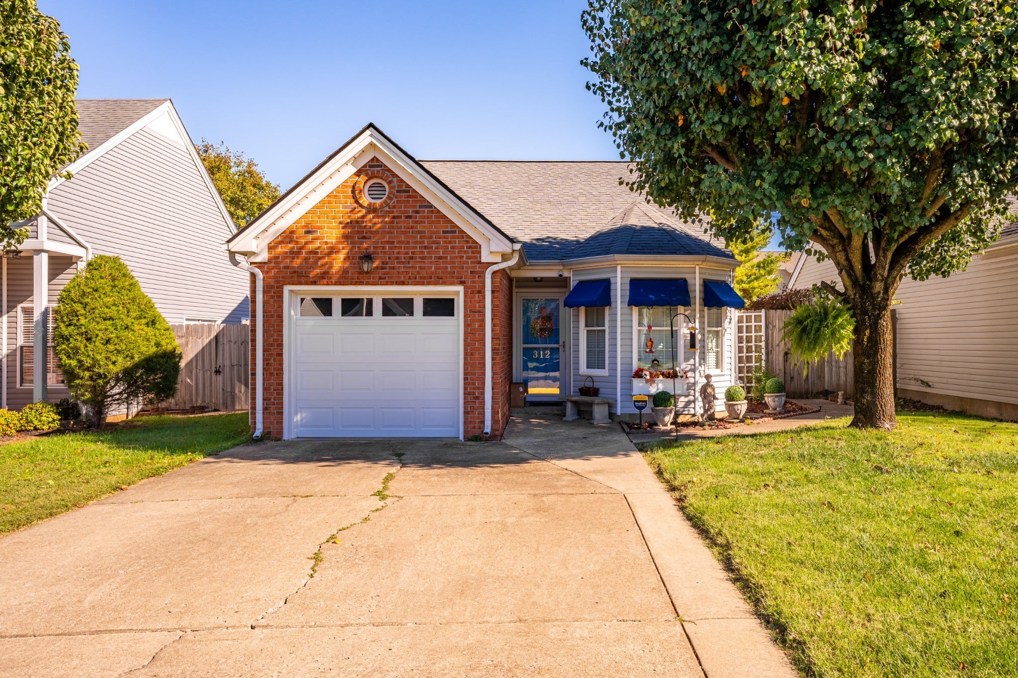 Photo of Listing #3032368