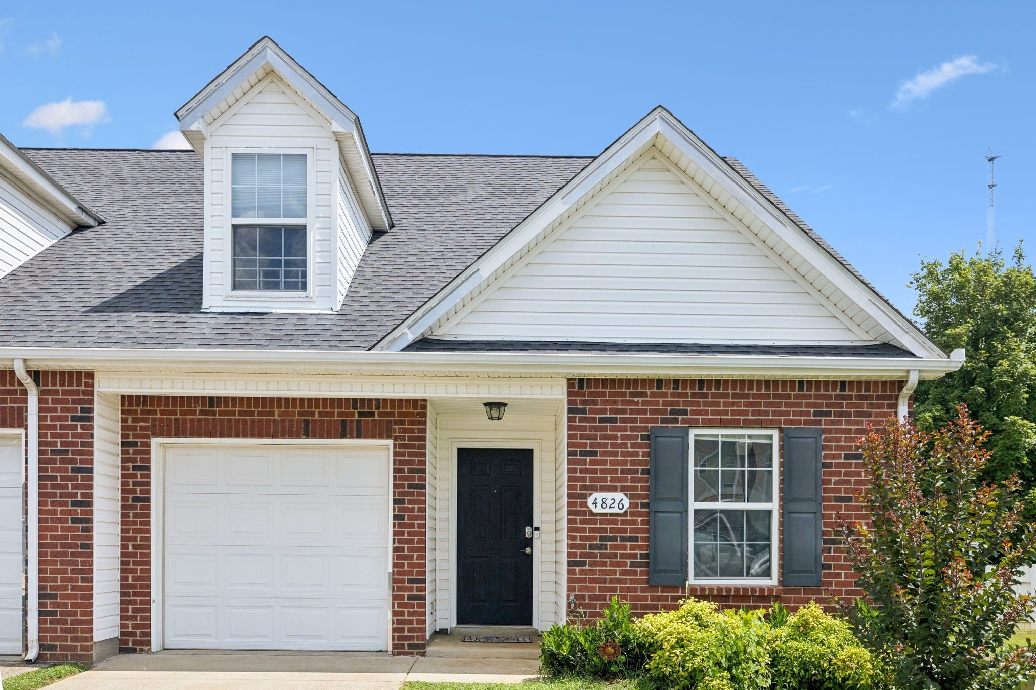 Photo of Listing #3032373