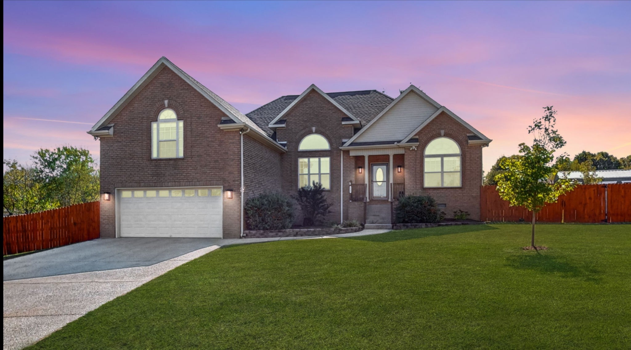 Photo of Listing #3032405