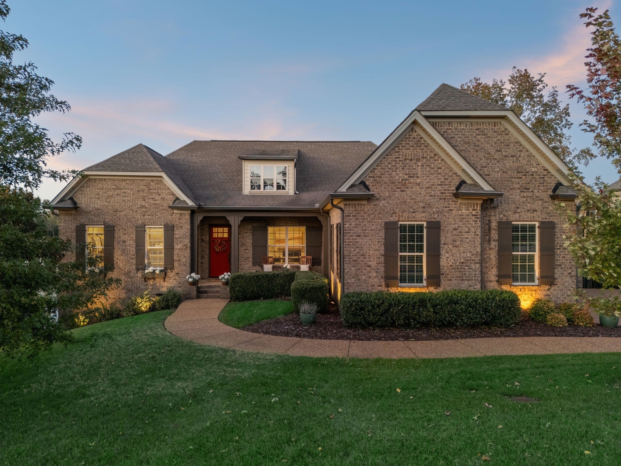 Photo of Listing #3032589