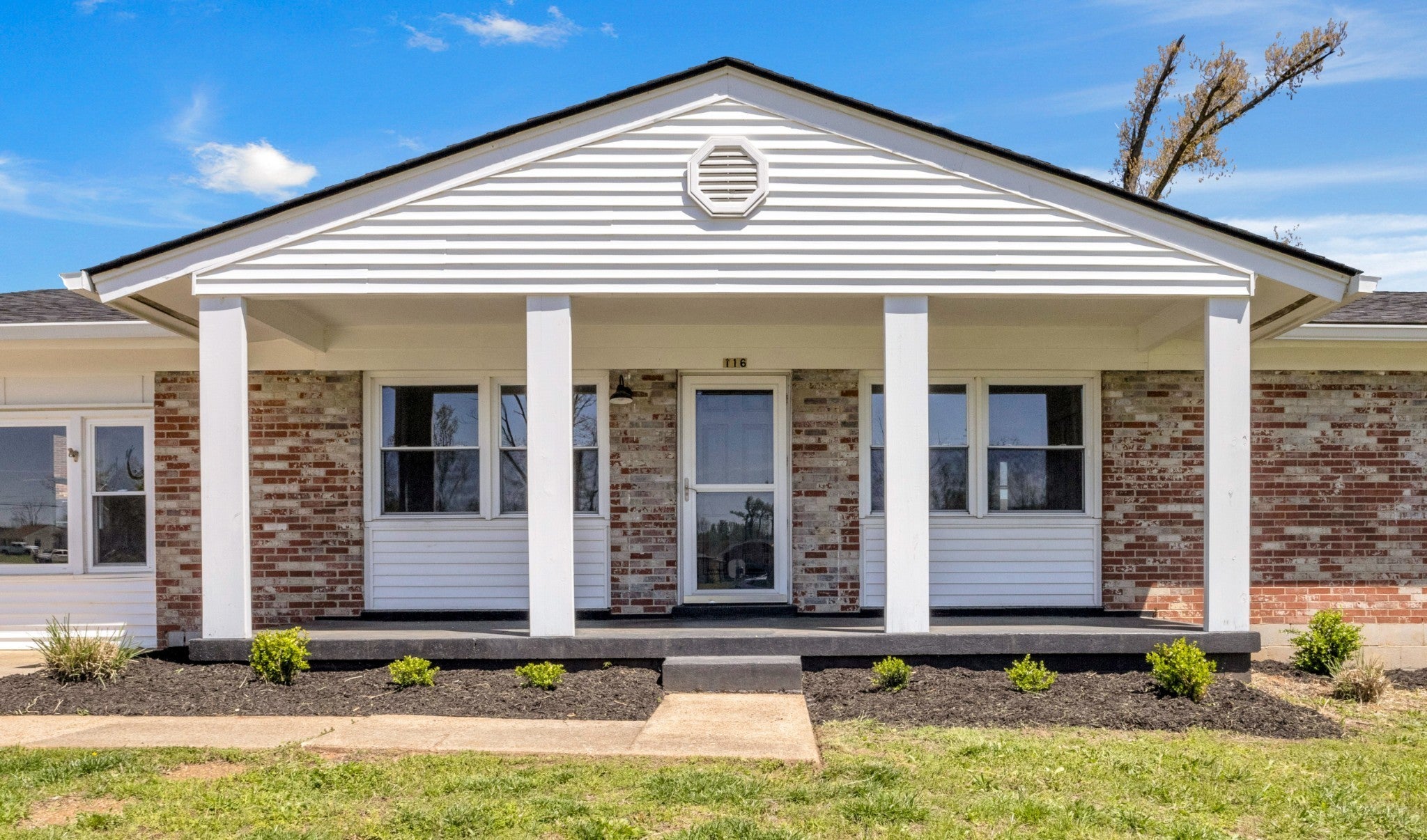 Photo of Listing #3032607