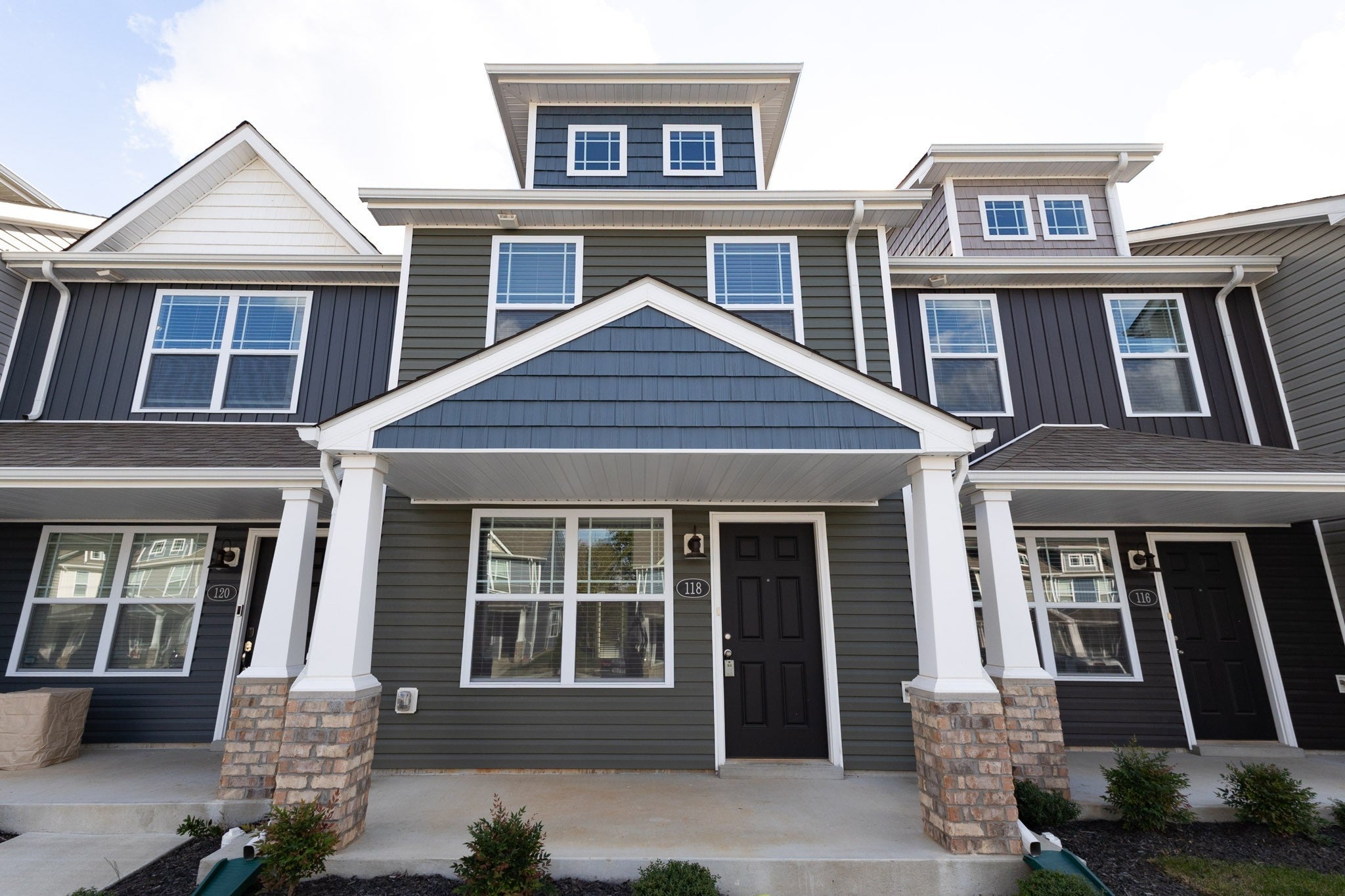 Photo of Listing #3032708