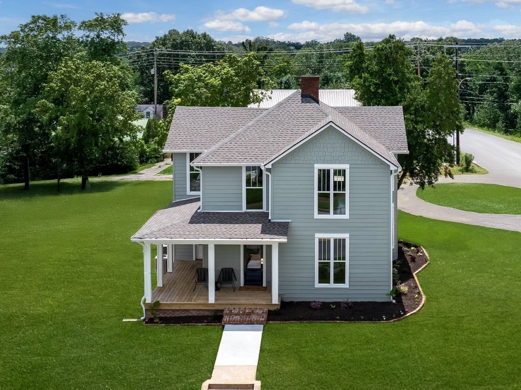 414 West College Street, Dickson