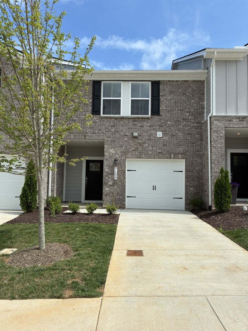 7139 Cedarcrest Ct, Fairview