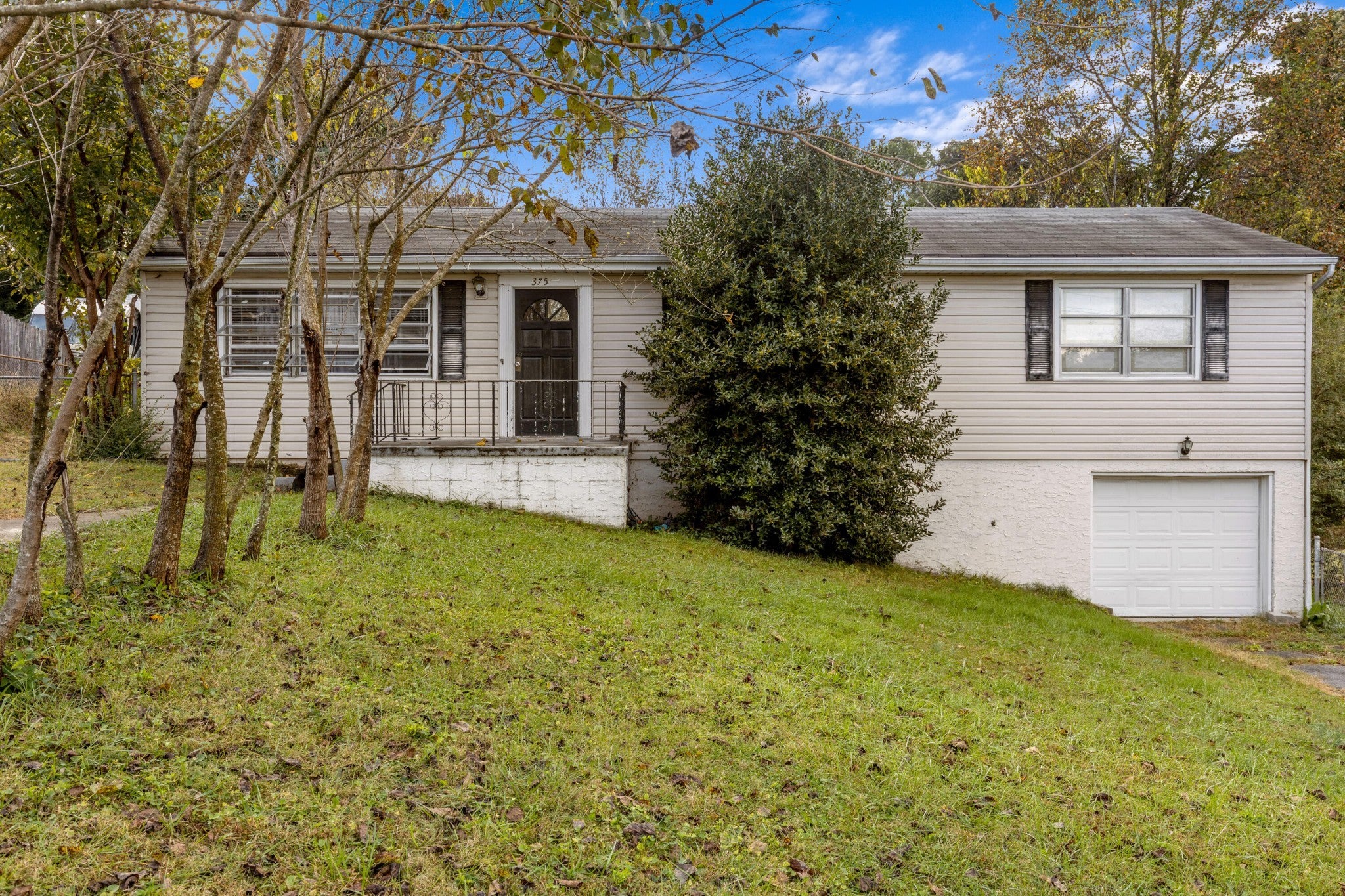 Photo of Listing #3032811