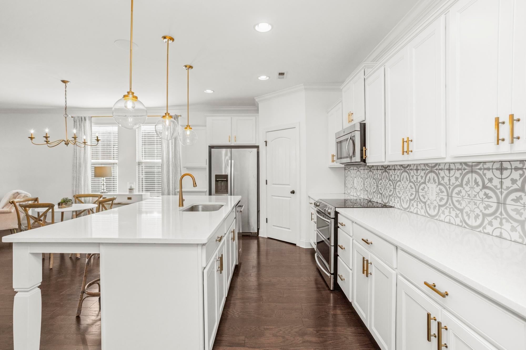 Photo of Listing #3032831